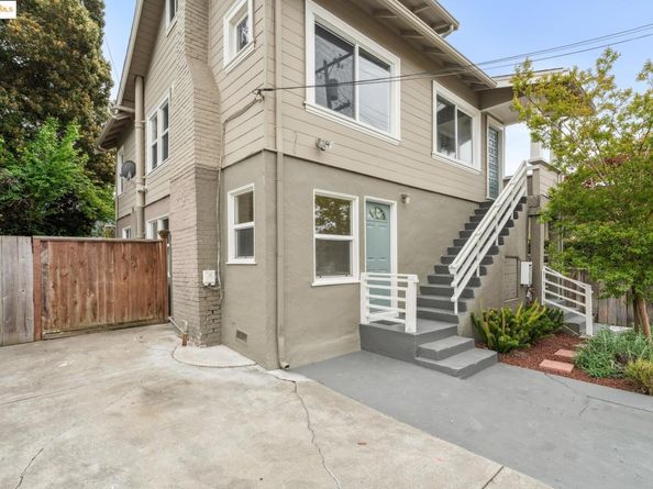 1226 Russell Street, Berkeley CA 94702