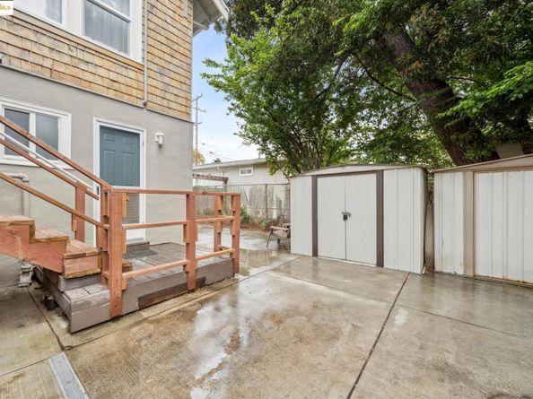 1226 Russell Street, Berkeley CA 94702