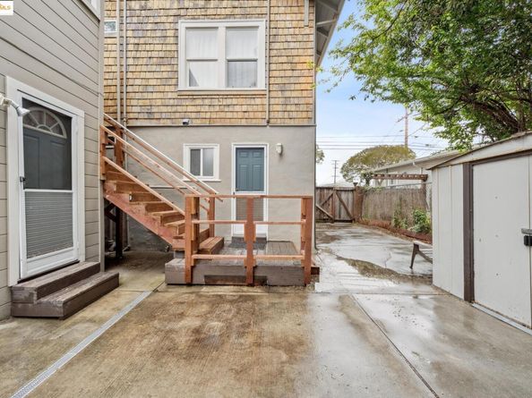 1226 Russell Street, Berkeley CA 94702