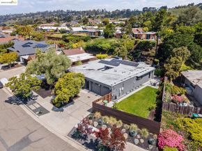 8156 Coach Dr, Oakland CA 94605