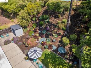 8156 Coach Dr, Oakland CA 94605