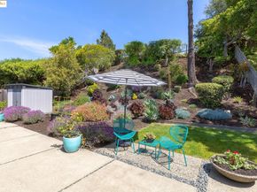8156 Coach Dr, Oakland CA 94605