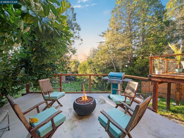 230 Fairlawn Dr, Berkeley CA 94708