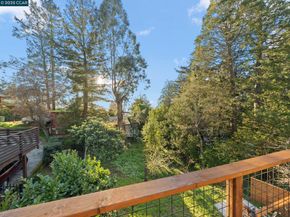 230 Fairlawn Dr, Berkeley CA 94708
