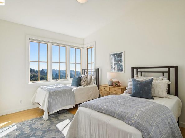 110 Gravatt Dr, Berkeley CA 94705
