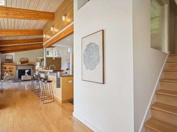 110 Gravatt Dr, Berkeley CA 94705