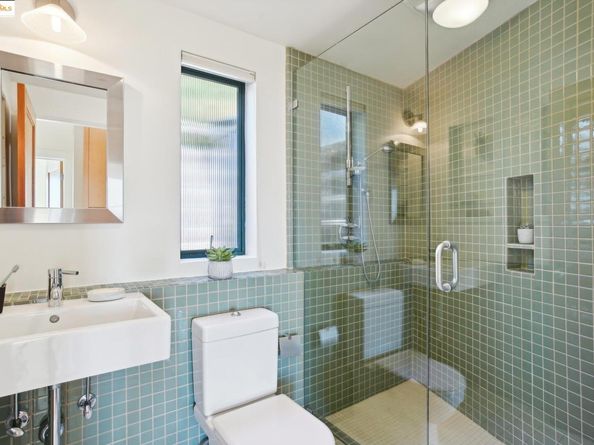 110 Gravatt Dr, Berkeley CA 94705