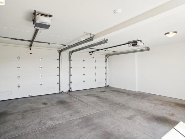 110 Gravatt Dr, Berkeley CA 94705