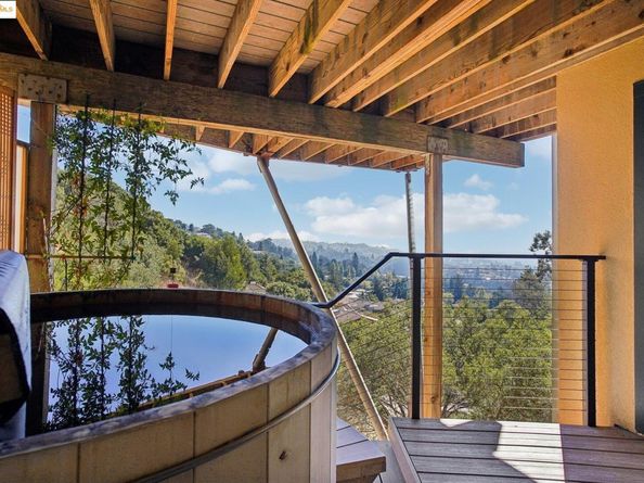 110 Gravatt Dr, Berkeley CA 94705