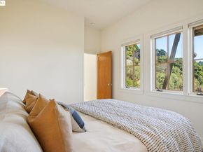 110 Gravatt Dr, Berkeley CA 94705