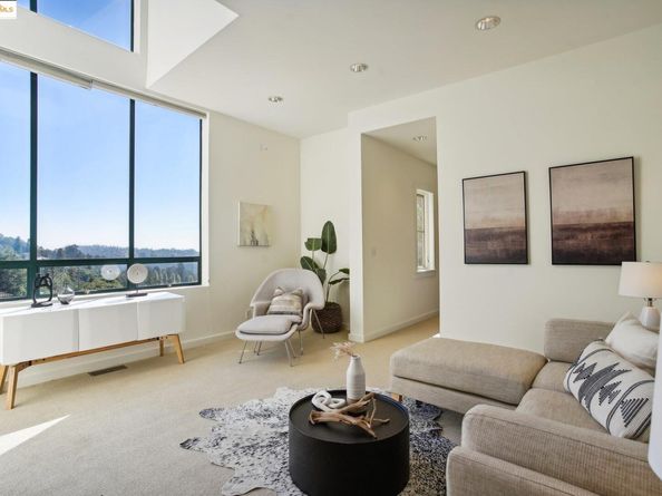 110 Gravatt Dr, Berkeley CA 94705