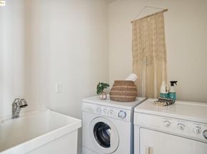 110 Gravatt Dr, Berkeley CA 94705