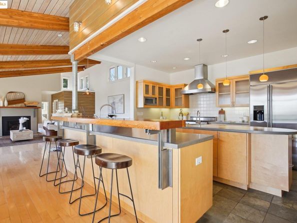 110 Gravatt Dr, Berkeley CA 94705