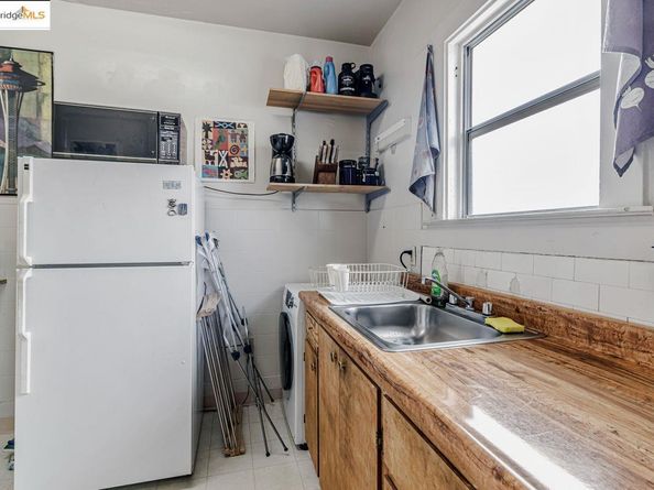 1205 Peralta Ave, Berkeley CA 94706