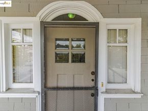 1205 Peralta Ave, Berkeley CA 94706