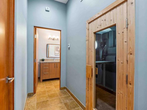103 Diablo Dr, Oakland CA 94611