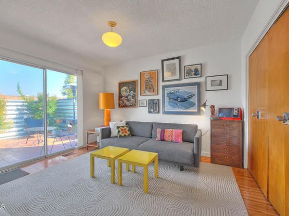 560 Neva Place, Los Angeles CA 90042