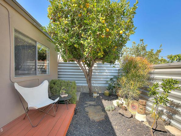 560 Neva Place, Los Angeles CA 90042