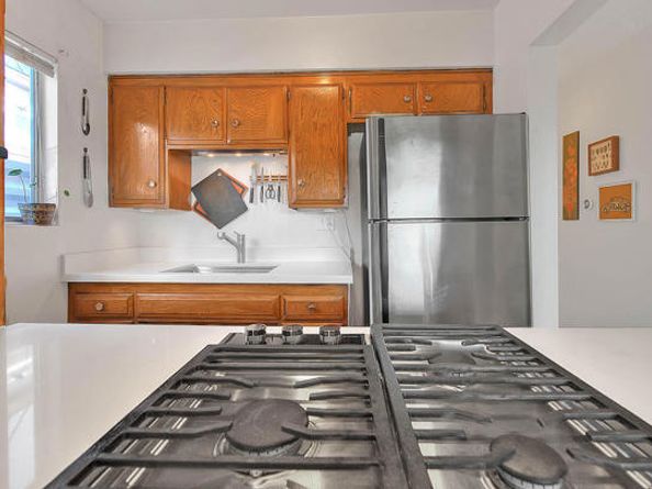 560 Neva Place, Los Angeles CA 90042