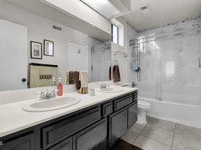 19431 Sherman Way 6, Reseda (los Angeles) CA 91335