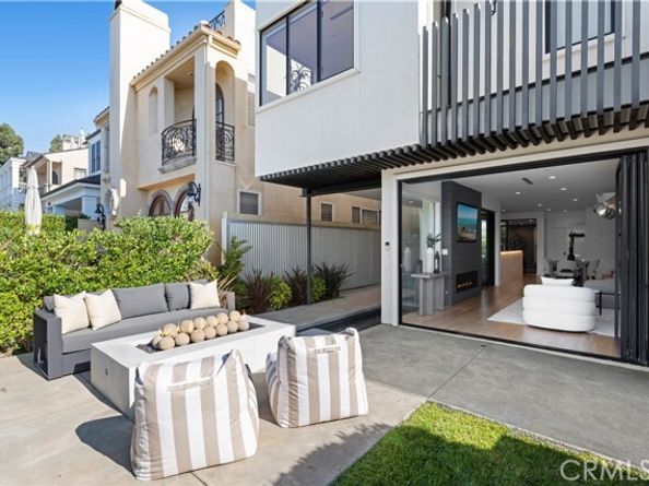 608 Orchid Avenue, Corona Del Mar (newport Beach) CA 92625