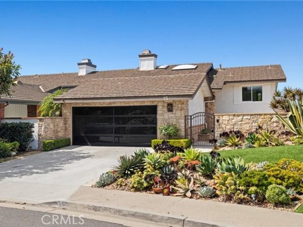 15 Curl Drive, Corona Del Mar (newport Beach) CA 92625