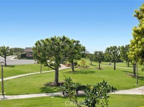 15 Curl Drive, Corona Del Mar (newport Beach) CA 92625