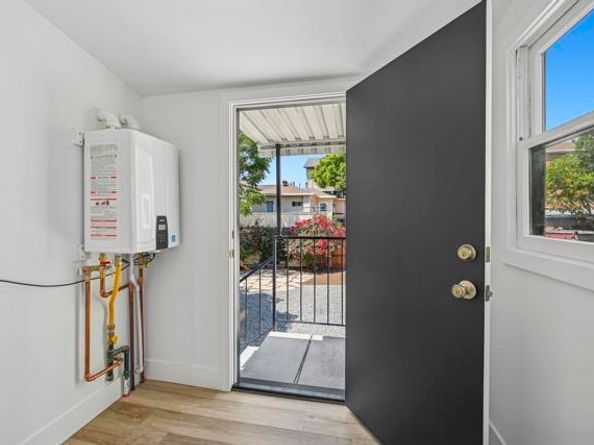 1936 Broadway, San Diego CA 92102