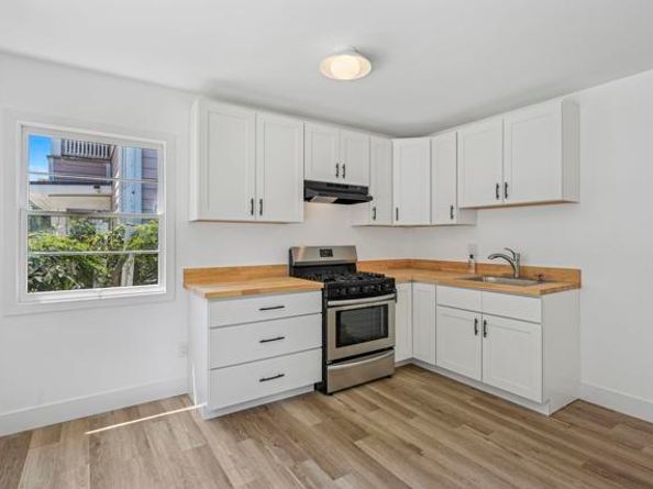 1936 Broadway, San Diego CA 92102