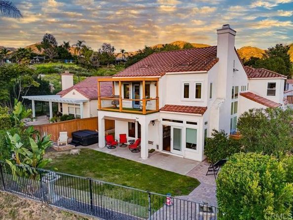 2345 Amber Oak, Escondido CA 92027