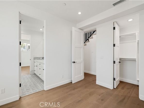 2100 Carnegie Lane, Redondo Beach CA 90278