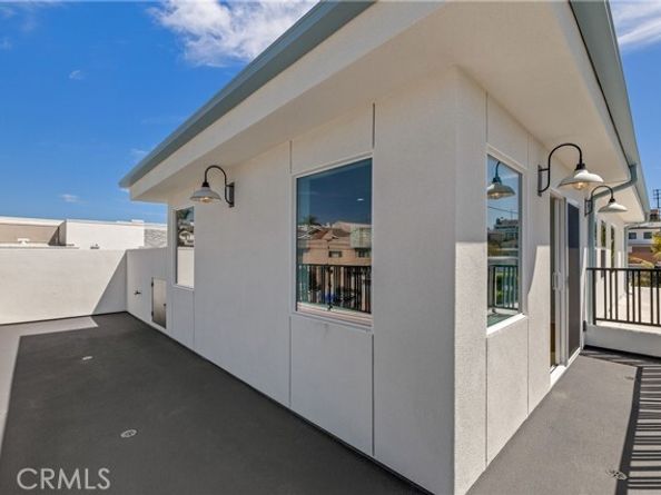 2100 Carnegie Lane, Redondo Beach CA 90278