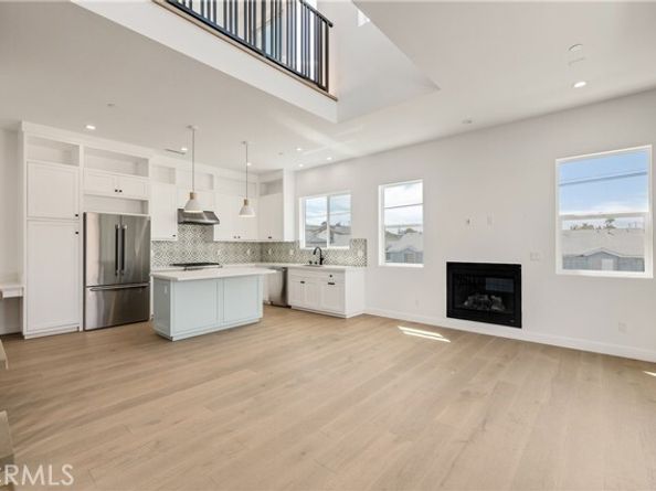 2100 Carnegie Lane, Redondo Beach CA 90278
