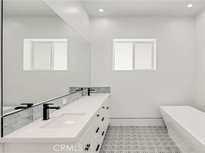 2100 Carnegie Lane, Redondo Beach CA 90278