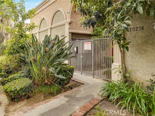 20214 Cohasset Street 16, Winnetka (los Angeles) CA 91306