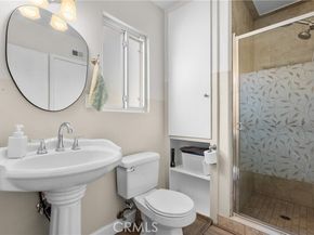 9559 Natick Avenue, North Hills (los Angeles) CA 91343