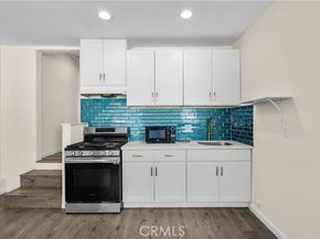 9559 Natick Avenue, North Hills (los Angeles) CA 91343