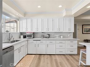 9559 Natick Avenue, North Hills (los Angeles) CA 91343