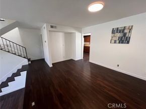 13243 Vanowen 2, North Hollywood (los Angeles) CA 91605
