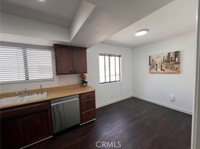 13243 Vanowen 2, North Hollywood (los Angeles) CA 91605