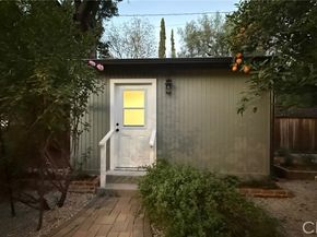 22121 Avenue Morelos, Woodland Hills (los Angeles) CA 91364