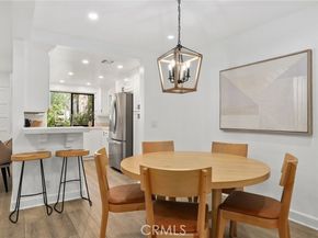 21500 Califa Street 184, Woodland Hills (los Angeles) CA 91367