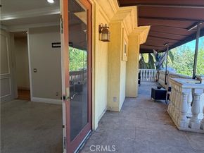 5717 MELVIN Avenue, Tarzana (los Angeles) CA 91356