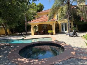 5717 MELVIN Avenue, Tarzana (los Angeles) CA 91356