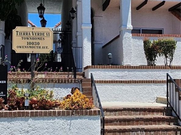 10030 Owensmouth 24, Chatsworth (los Angeles) CA 91311