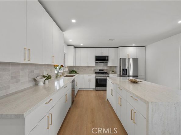 16953 San Jose Street, Granada Hills (los Angeles) CA 91344