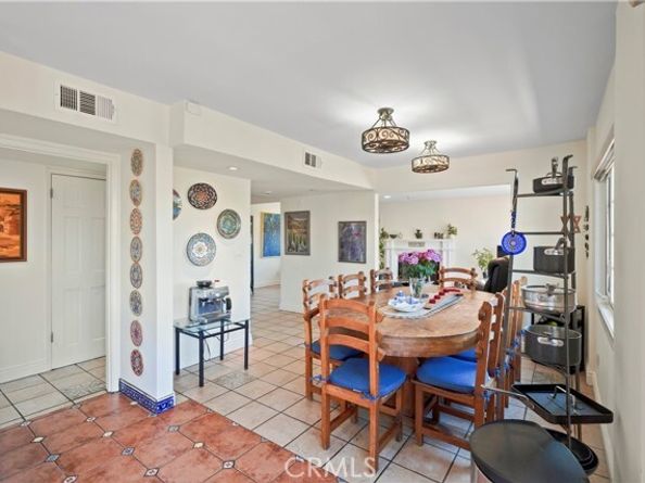 22628 Quinta Road, Woodland Hills (los Angeles) CA 91364