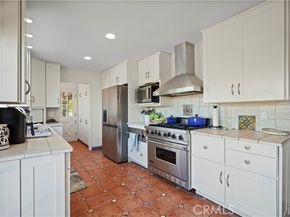 22628 Quinta Road, Woodland Hills (los Angeles) CA 91364