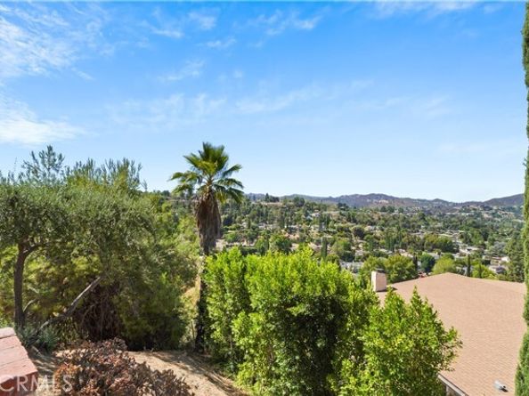 22628 Quinta Road, Woodland Hills (los Angeles) CA 91364