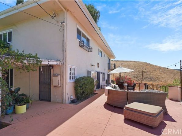 22628 Quinta Road, Woodland Hills (los Angeles) CA 91364